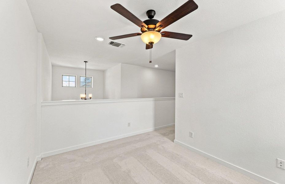 Spacious, unfurnished interior of a new home in Santa Rita Ranch, Liberty Hill (Image 23).
