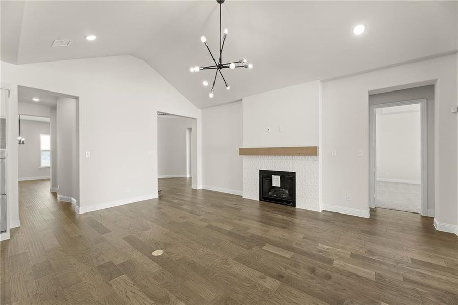 09. 3304 Andesite - Family (2)