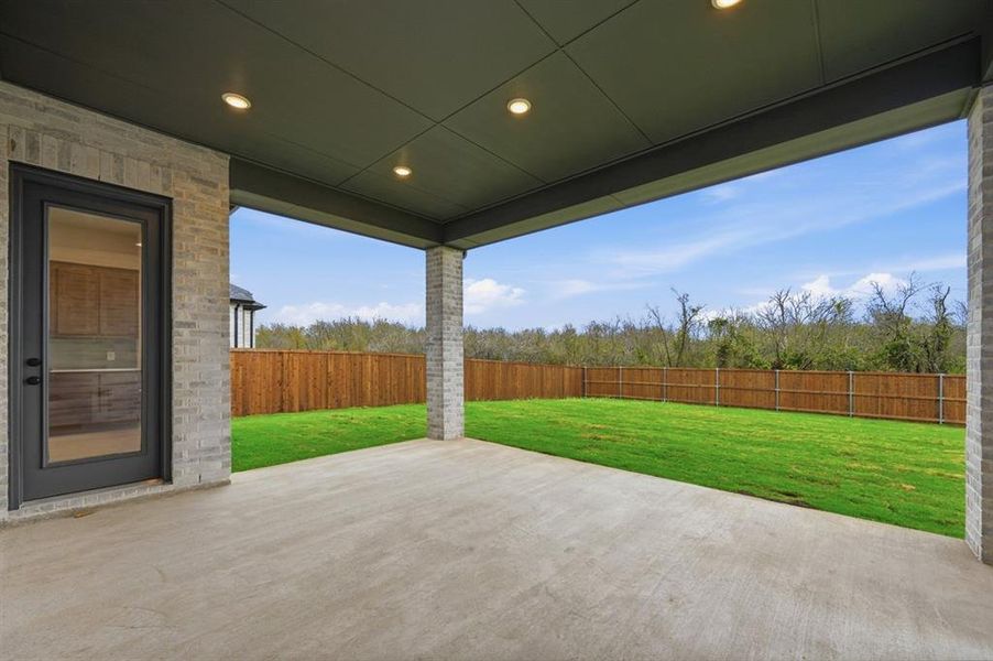 Exterior details and patio area of a home in Sonoma Verde: 70ft. lots, McLendon-Chisholm (Image 2).