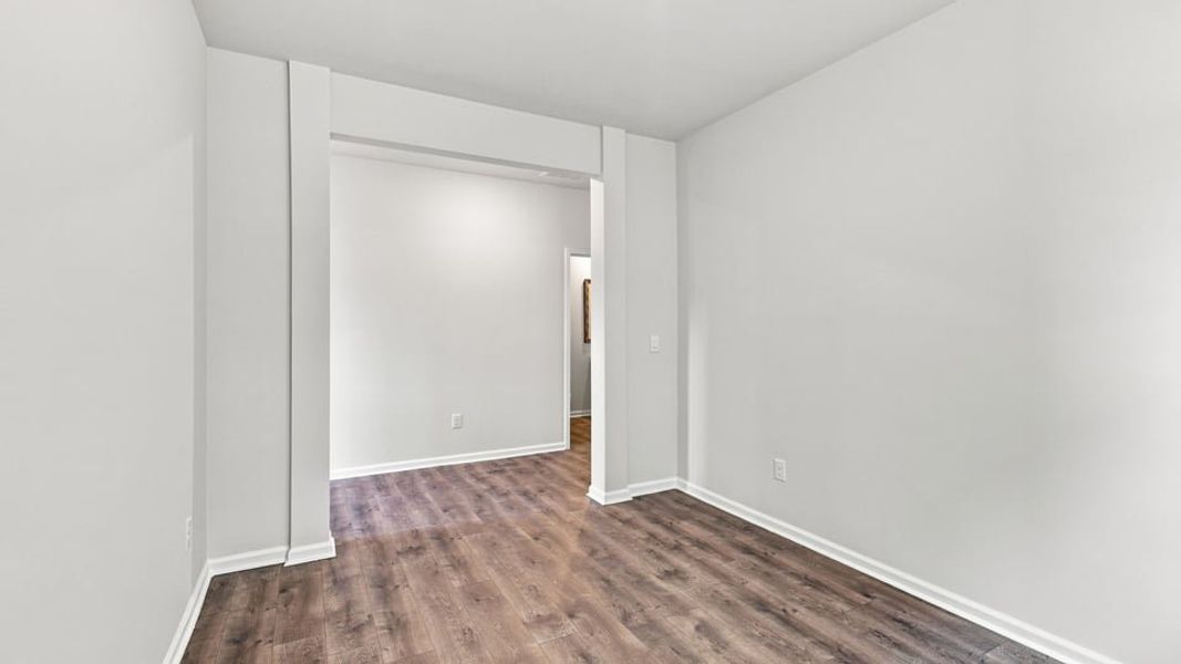 Spacious, unfurnished interior of a new home in Hunters Ridge, Woodruff (Image 24).