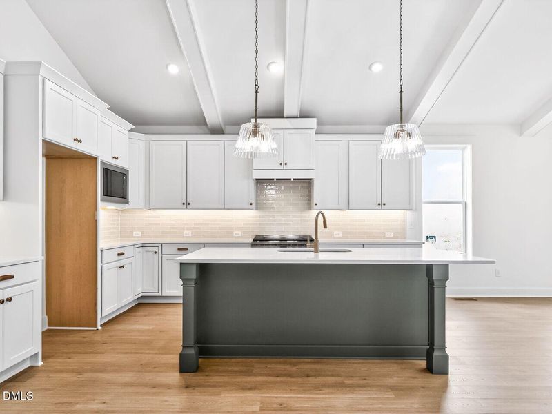 015-1280x960-kitchen