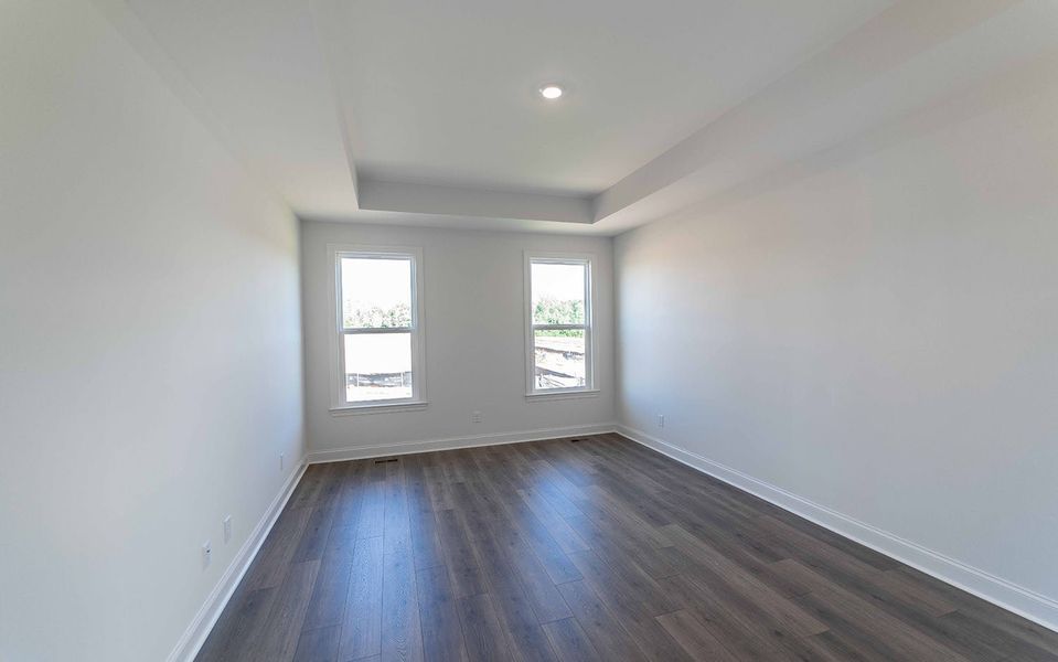 Spacious, unfurnished interior of a new home in Aden Woods, Fairview (Image 23).