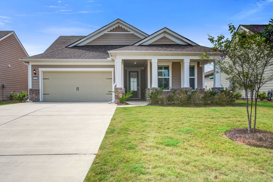 Exterior details and patio area of a home in , Summerville (Image 22).