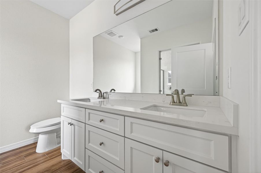 Furnished interior view inside a new home in , Hempstead (Image 12).