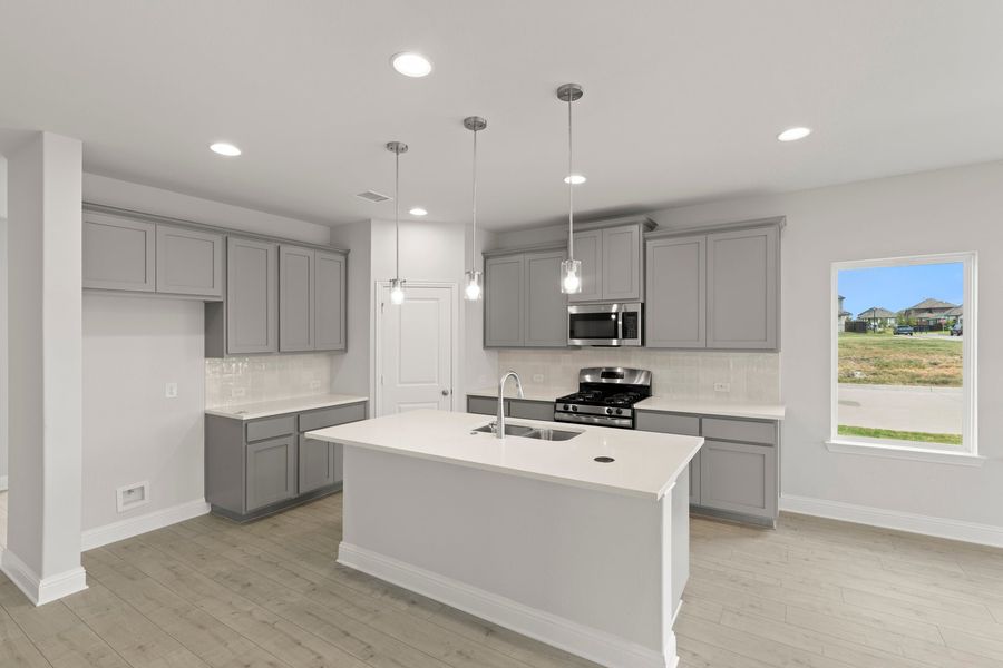 Furnished interior view inside a new home in Creekside, Royse City (Image 7).
