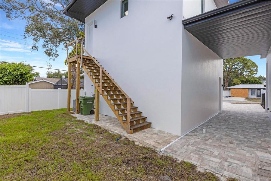 Exterior details and patio area of a home in , Sarasota (Image 21).