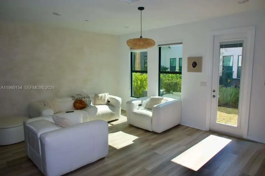 Furnished interior view inside a new home in , Plantation (Image 9).