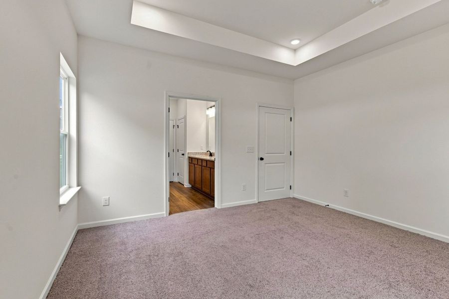 Spacious, unfurnished interior of a new home in Spring Branch, Smyrna (Image 26).