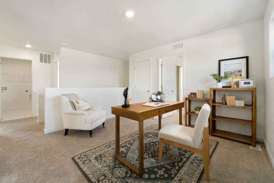 Furnished interior view inside a new home in Union Colony West, Greeley (Image 28).