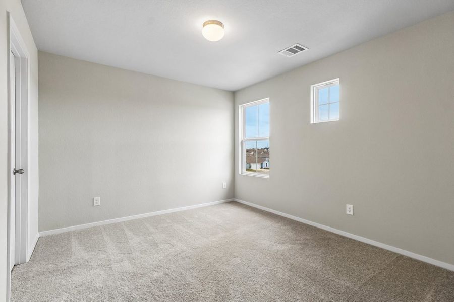 Spacious, unfurnished interior of a new home in Edgebrooke, Pflugerville (Image 23).