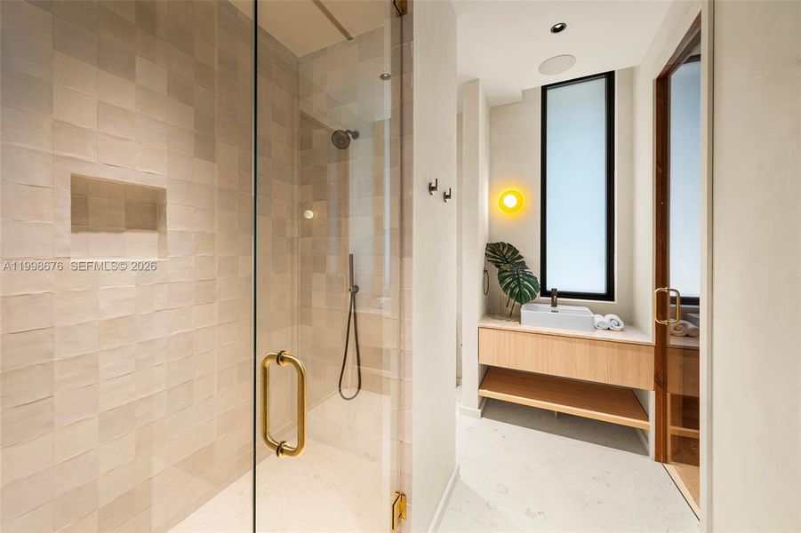 Furnished interior view inside a new home in , Bay Harbor Islands (Image 50).