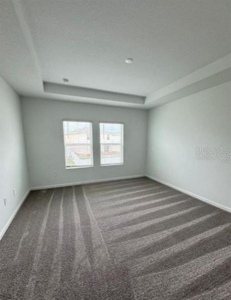 Spacious, unfurnished interior of a new home in , Davenport (Image 12).