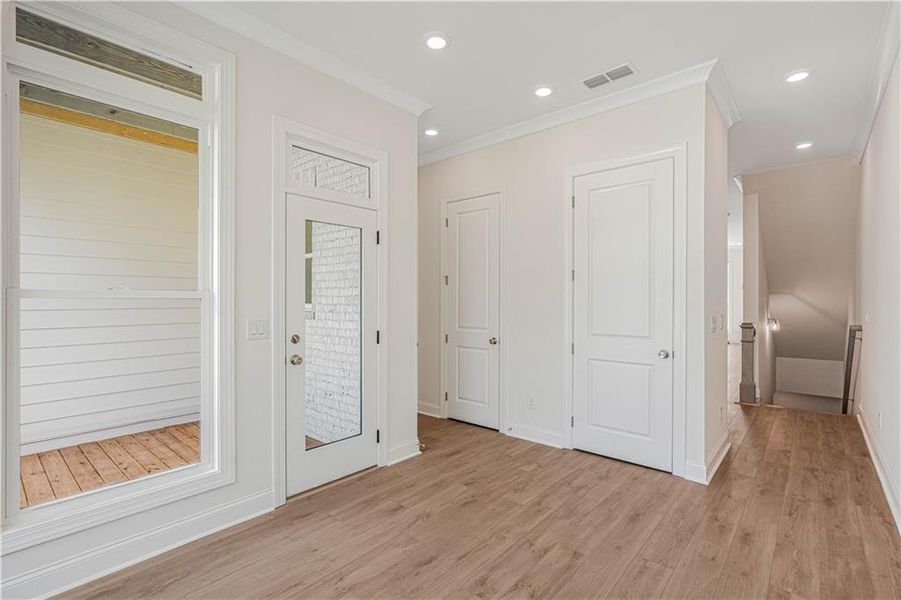 Spacious, unfurnished interior of a new home in Ward's Crossing Townhomes, Johns Creek (Image 26).