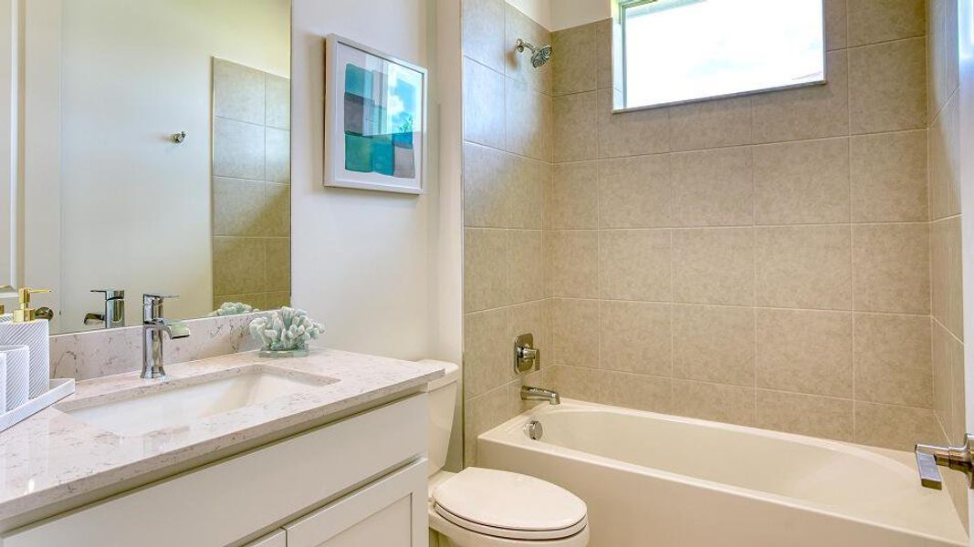 pbh_2256_pic_daisy_bath3_f1_6_13_25[1]