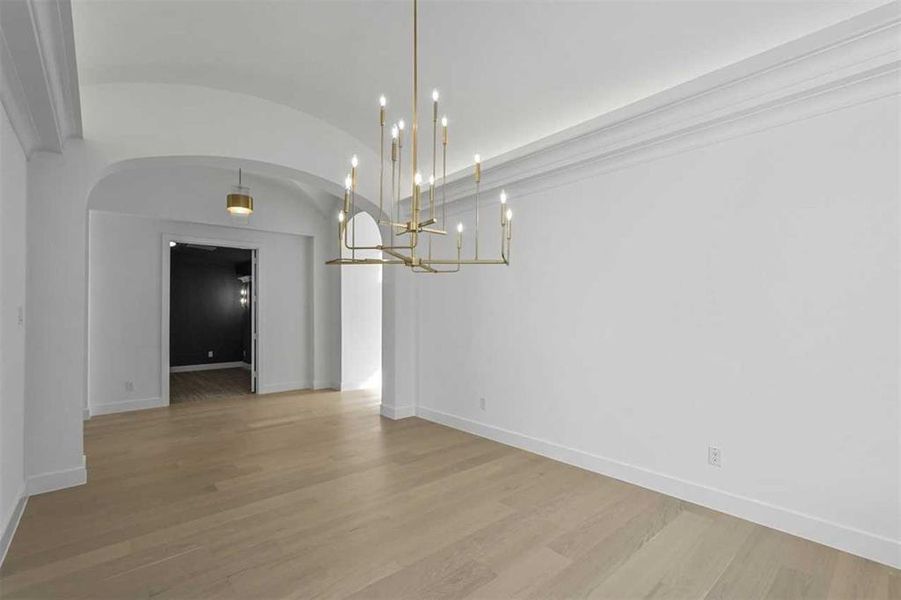 Spacious, unfurnished interior of a new home in Star Trail, Prosper (Image 12).