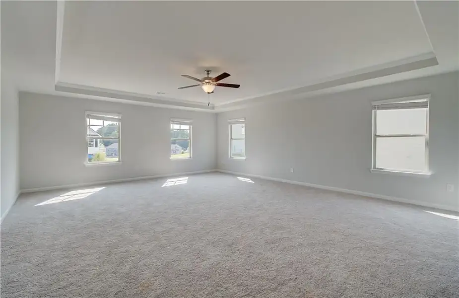 Spacious, unfurnished interior of a new home in Grandview at Millers Mill, Stockbridge (Image 29).