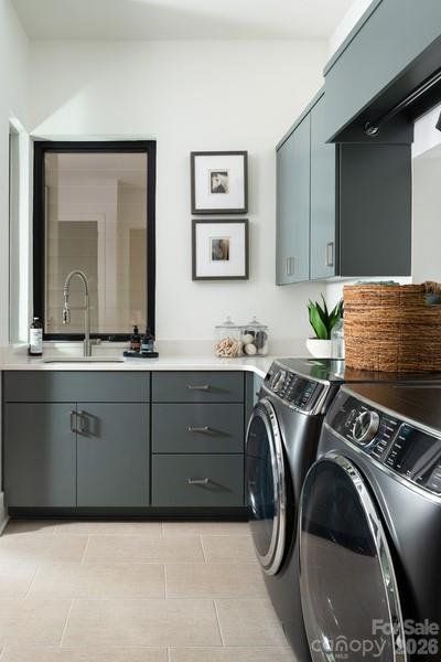 Furnished interior view inside a new home in , Belmont (Image 16).