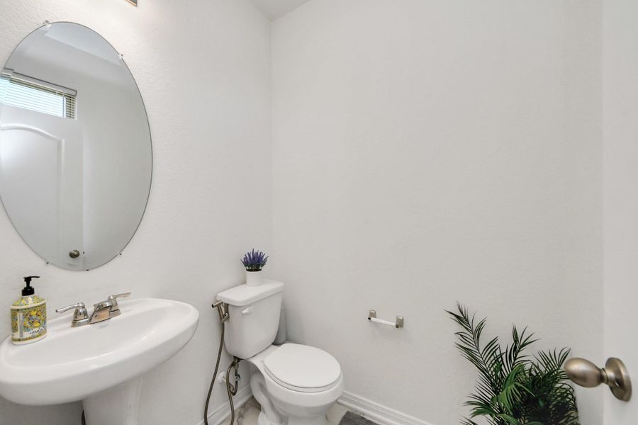 Image 33 of a home in Olympia Falls.