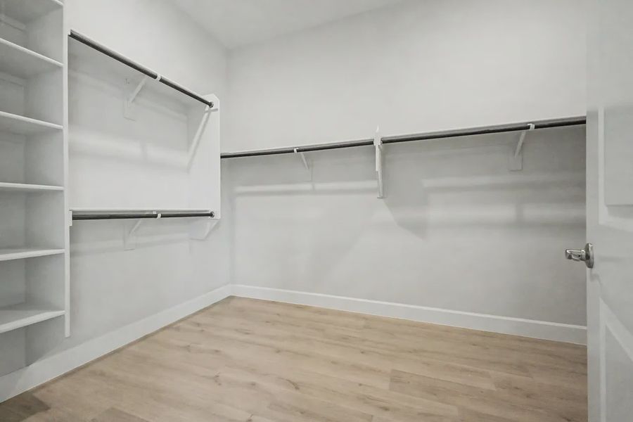 Spacious, unfurnished interior of a new home in Bellero Estates, Queen Creek (Image 24). Spacious, unfurnished interior of a new home in Bellero Estates, Queen Creek (Image 24).