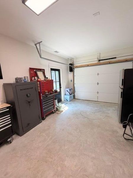 Spacious, unfurnished interior of a new home in , Manning (Image 25).