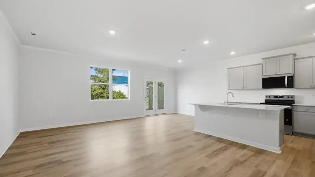 Spacious, unfurnished interior of a new home in Hughes Court, Dawsonville (Image 9).