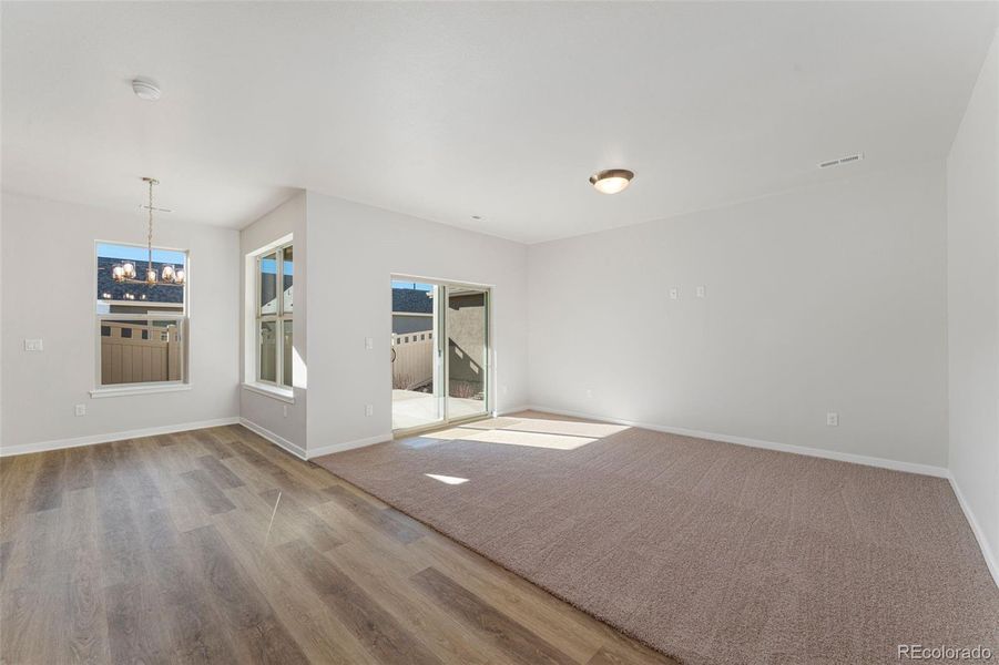 Spacious, unfurnished interior of a new home in The Courtyards at Lupton Village, Fort Lupton (Image 25).