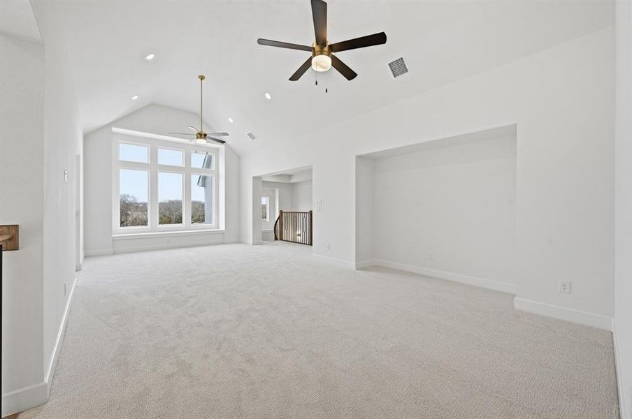 Spacious, unfurnished interior of a new home in Mustang Lakes, Celina (Image 22).