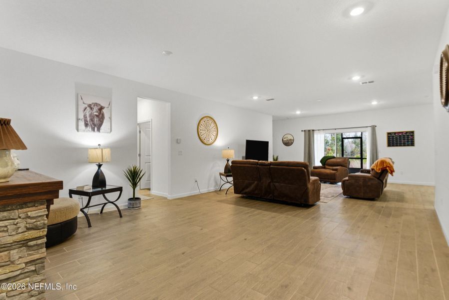 Furnished interior view inside a new home in Saddle Oaks, Jacksonville (Image 31).