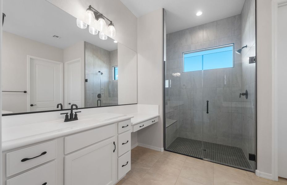 Furnished interior view inside a new home in Sun City Anthem at Merrill Ranch, Florence (Image 7).
