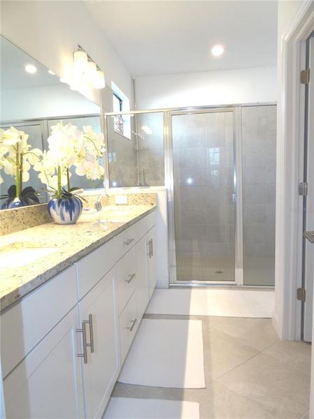 Furnished interior view inside a new home in , Bradenton (Image 4).