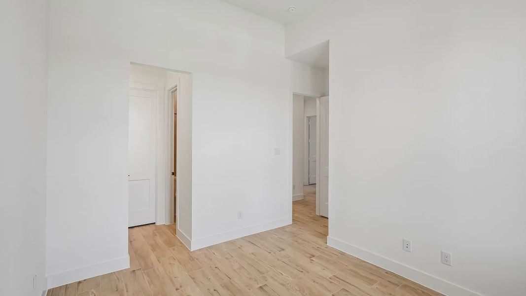 Spacious, unfurnished interior of a new home in Riceland 60',65',70', Mont Belvieu (Image 42).