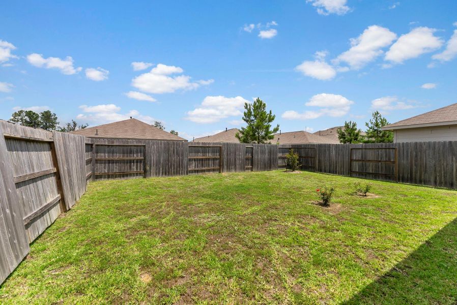Plenty of room for pets or play!