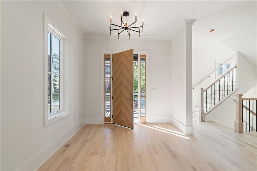 Spacious, unfurnished interior of a new home in , Alpharetta (Image 46).