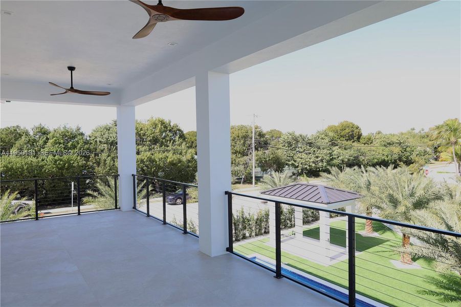 Exterior details and patio area of a home in , Key Largo (Image 18).