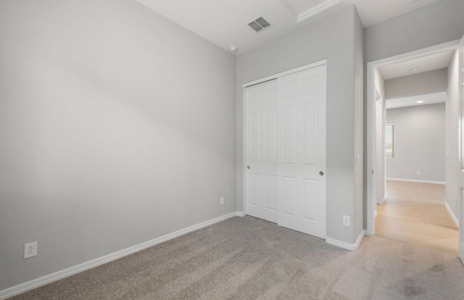 Spacious, unfurnished interior of a new home in Sun City Festival, Buckeye (Image 18). Spacious, unfurnished interior of a new home in Sun City Festival, Buckeye (Image 18).