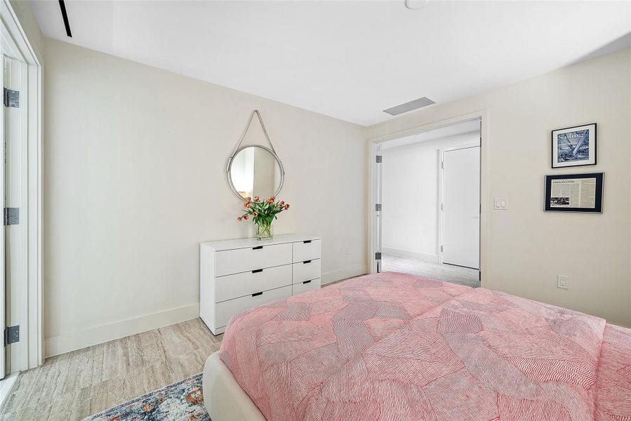 Furnished interior view inside a new home in , Fort Lauderdale (Image 37).