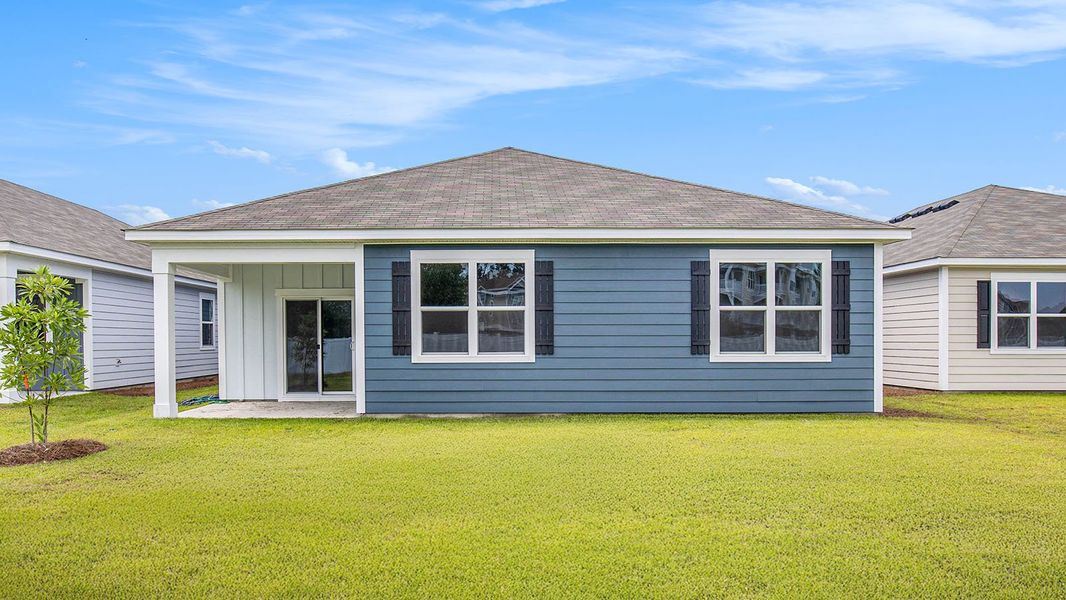 Exterior details and patio area of a home in Auberon Woods, Conway (Image 3).