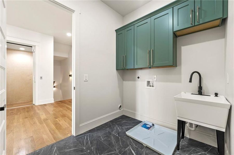 Furnished interior view inside a new home in , Atlanta (Image 6).