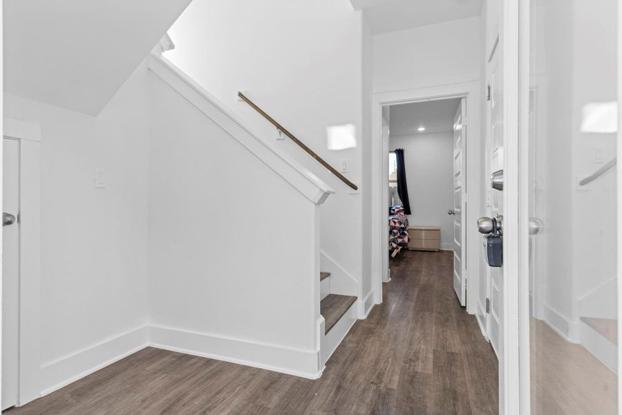 Inviting entrance that sets a warm tone for the home. Inviting entrance that sets a warm tone for the home.