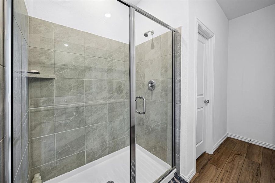 Image 38 of a home in Azle Grove.