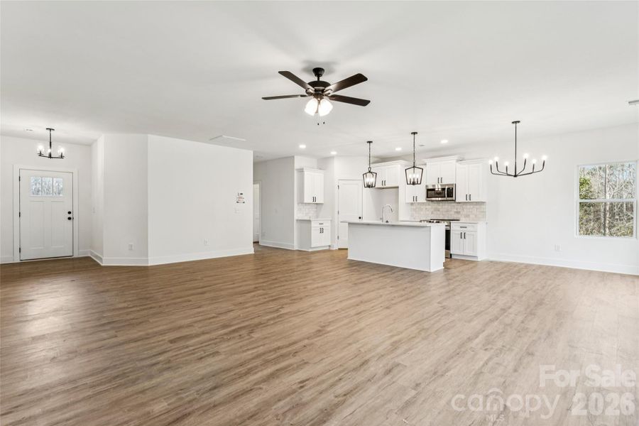 Spacious, unfurnished interior of a new home in , Harrisburg (Image 15).