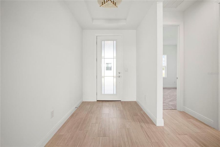 Spacious, unfurnished interior of a new home in Fieldstone, Plant City (Image 25).