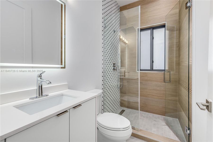 Furnished interior view inside a new home in , Biscayne Park (Image 12).