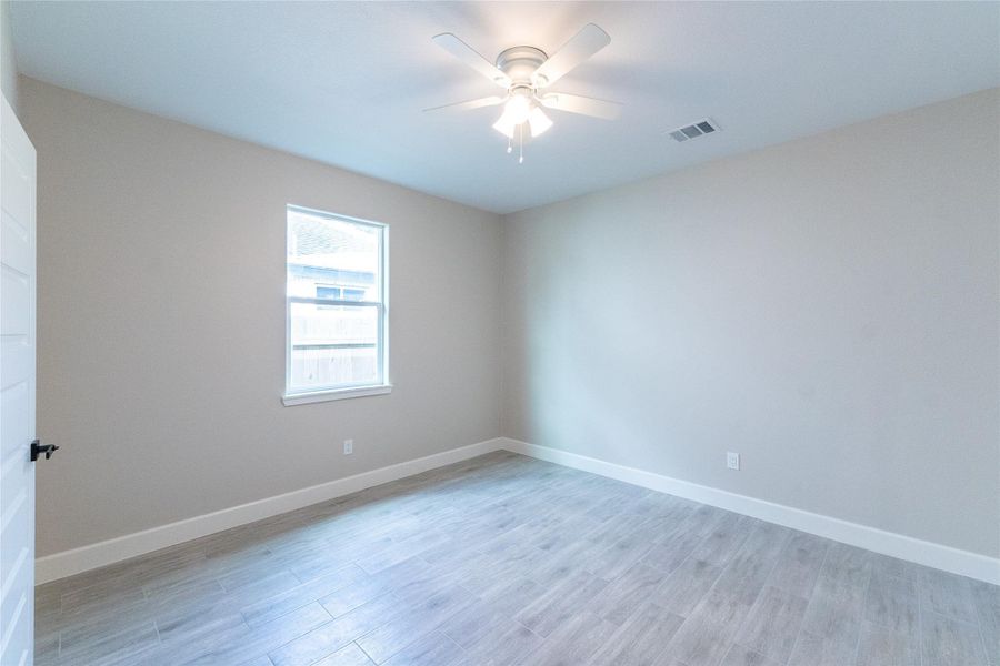 Spacious, unfurnished interior of a new home in , Cleveland (Image 29).