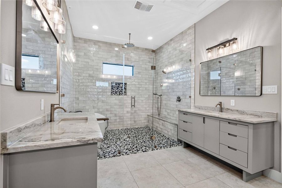 Furnished interior view inside a new home in , Marble Falls (Image 11).