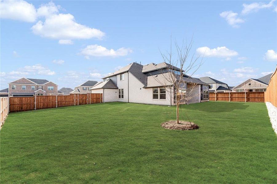 Exterior details and patio area of a home in Sutton Fields, Celina (Image 3).