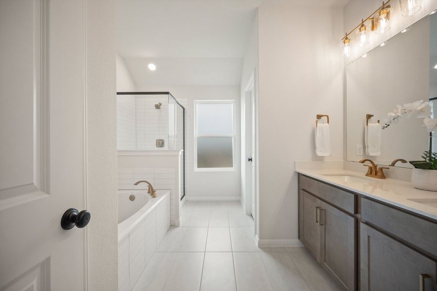 Representative furnished interior of a home built from the Sierra by Ashton Woods in Berry Creek Highlands, Georgetown (Image 30).