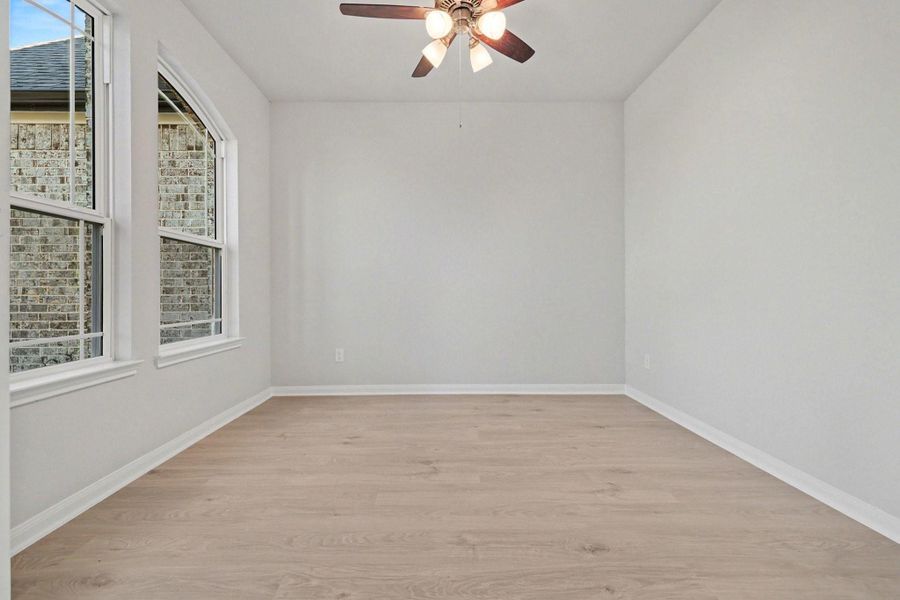 Spacious, unfurnished interior of a new home in Rose Hill Estates, Willis (Image 31).