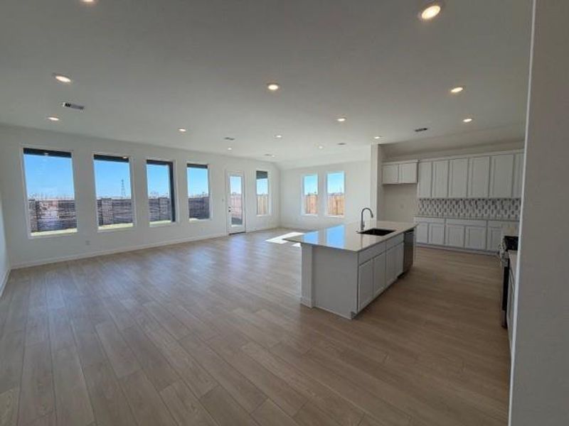 **Photos are representative only. This is not the actual home.** **Photos are representative only. This is not the actual home.**