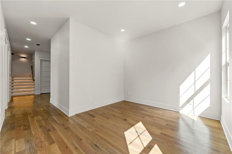 Spacious, unfurnished interior of a new home in , Atlanta (Image 21).